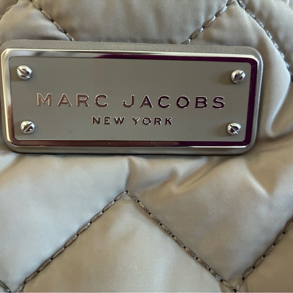 Marc Jacobs Quilted Nylon, Large, Soft Taupe - Picture 2 of 10